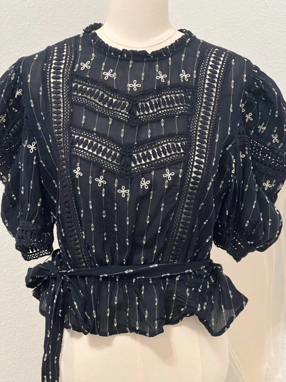 Anthropologie Rahi Black Lace Peplum Blouse Puff Sleeve Tie Waist Boho Top L